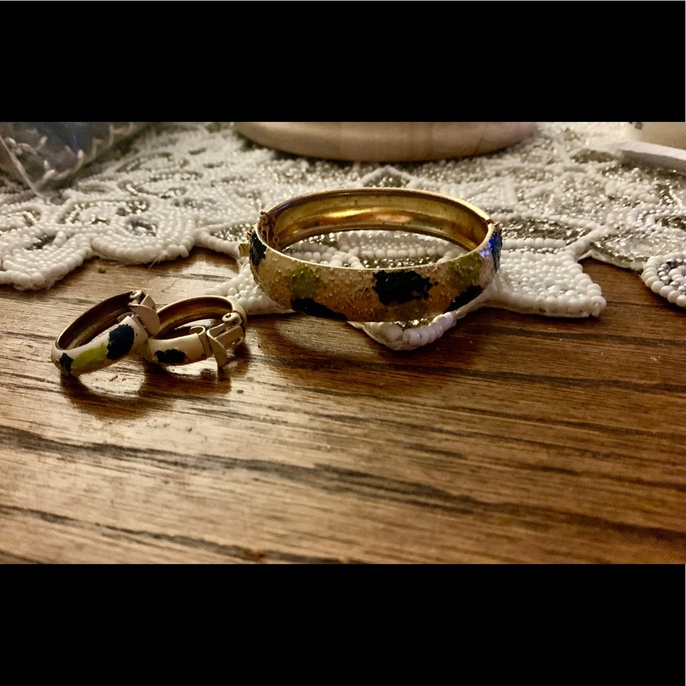 Vintage bracelet and clip on earrings set